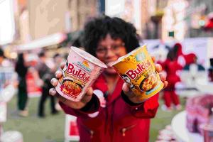 [유통가 레이더] '불닭'의 위용... 삼양식품, 식품업계 최초 '9억불 수출... - 뉴스 썸네일 이미지