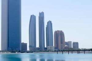 흔들리는 중동정세...아부다비 진출 국내 가상자산 기업들, 사이버 공격... - 뉴스 썸네일 이미지