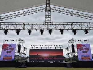 박서진도 온다···나주 <b>영산포 홍어</b>·한우<b>축제</b> 막 올랐다