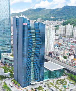 BNK금융, 녹색채권 발행 2.8배 늘렸지만...탄소배출 감축은 '25년 목표 못... - 뉴스 썸네일 이미지